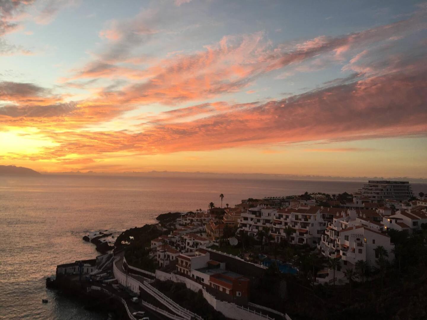 Ocean View Studio Apt By Dream Homes Tenerife Puerto de Santiago  Extérieur photo